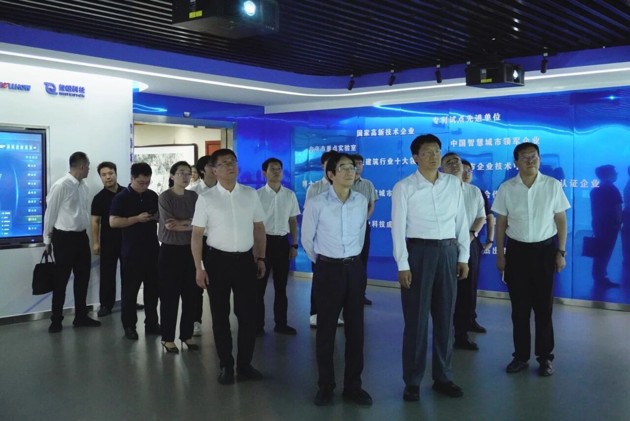 南昌市委副书记、市长高世文调研evo视讯(中国)—以AI赋能韧性城市建设情况